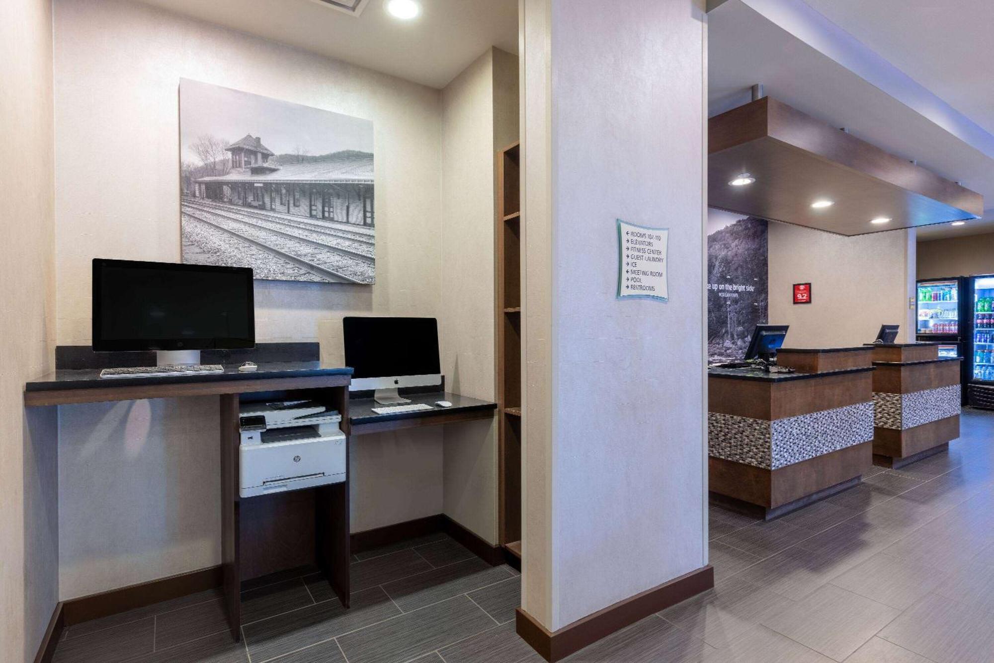 Hotel La Quinta By Wyndham Morgantown Exteriér fotografie