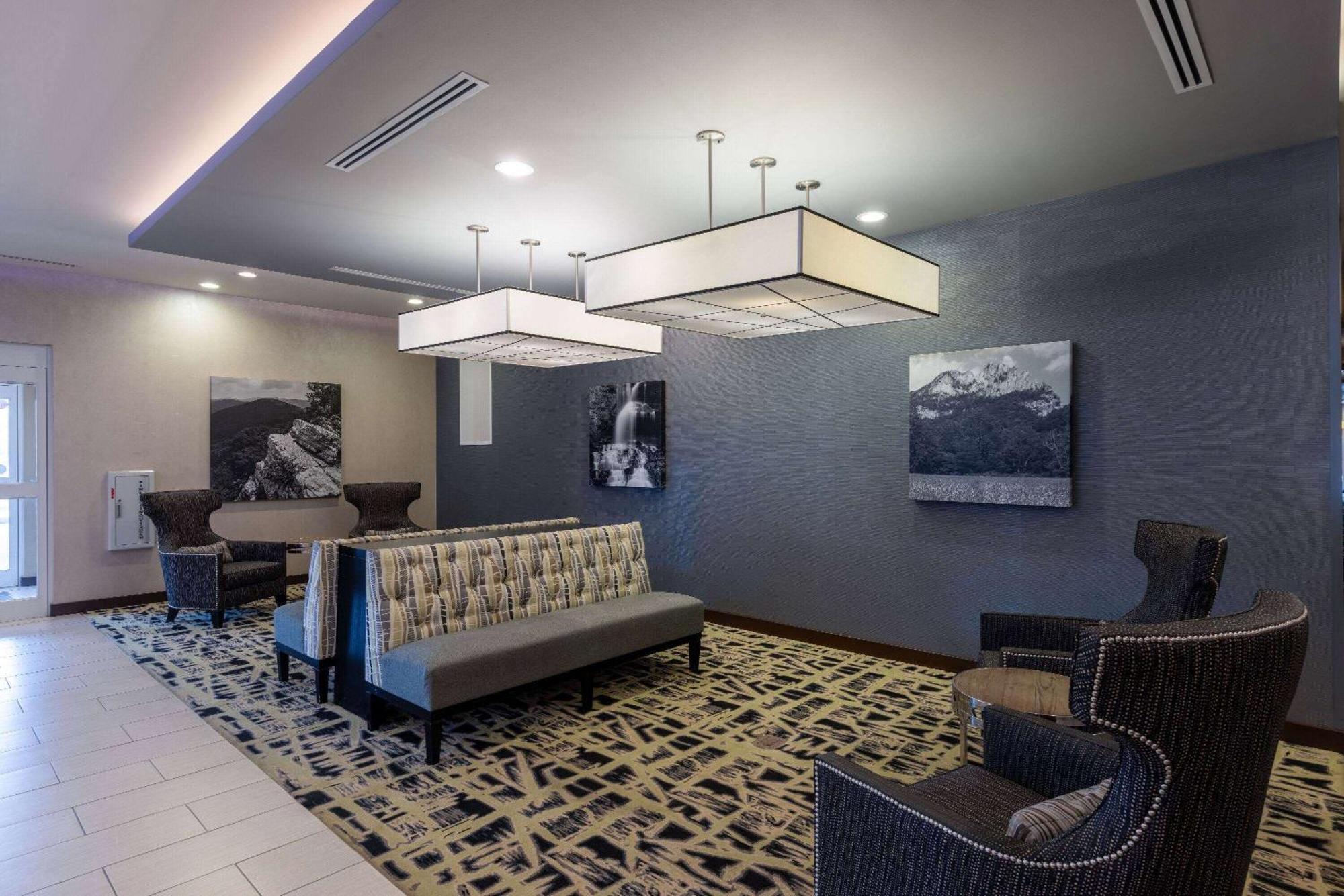 Hotel La Quinta By Wyndham Morgantown Exteriér fotografie